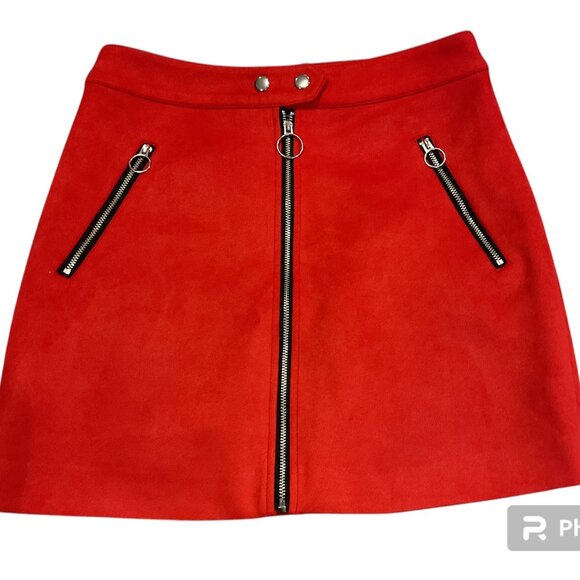 FOREVER 21 Mini Skirt Red Exposed Zipper Size Medium Nice Zip Pockets F21 - Picture 1 of 9